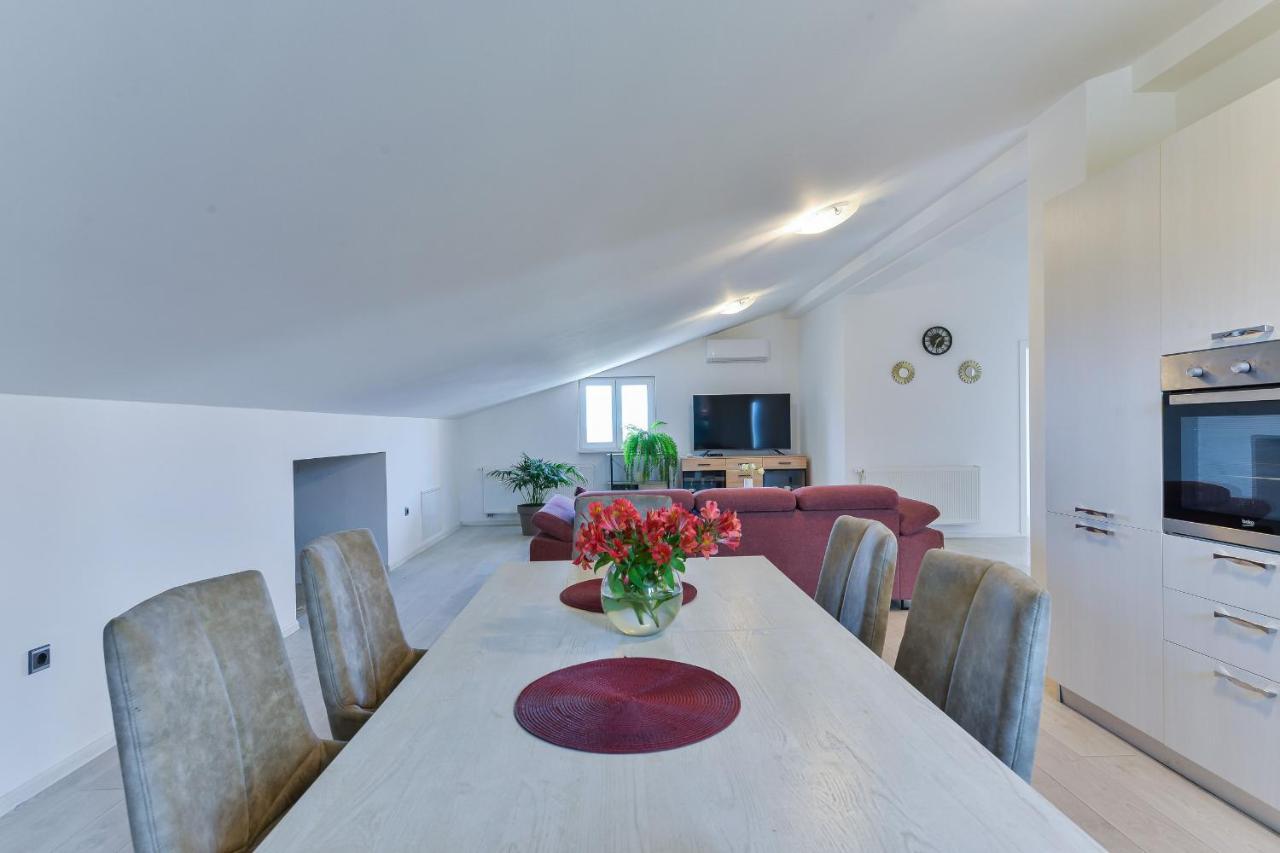 Villa Solis Zadarvillas Luaran gambar